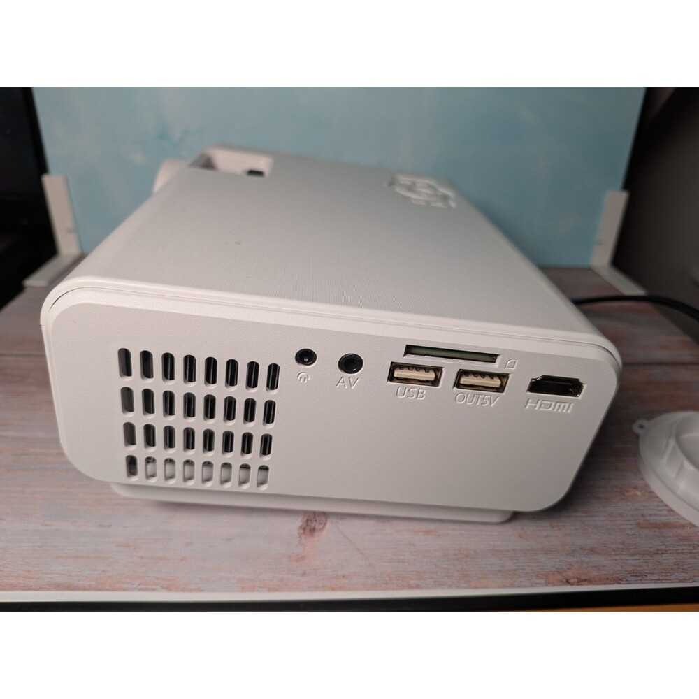 TOPTRO Portable Mini Multimedia Projector (White) - Picture 3 of 5